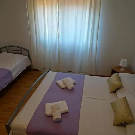 Apartman Roni