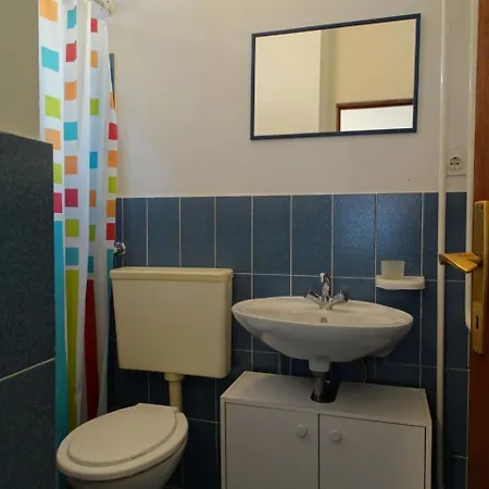 Apartman Roni *